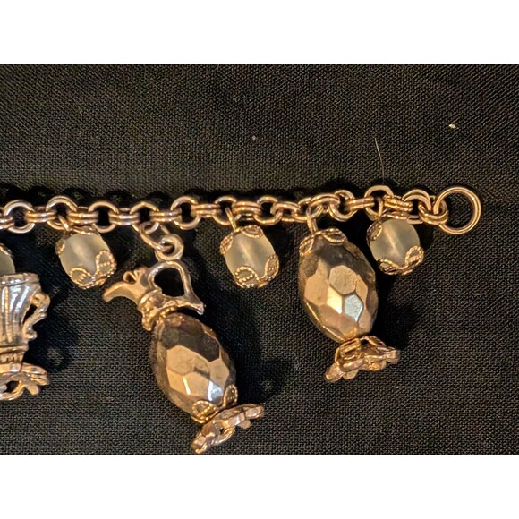 Vintage Charm Bracelet 5 Pitchers Ewers Vases Charms & 6 Frosted Beads - 7" Long - Picture 5 of 9